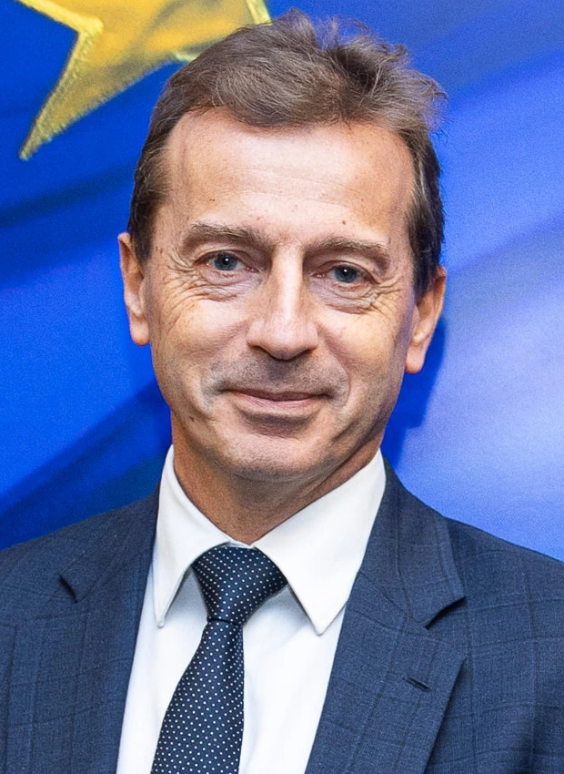 Guillaume Faury Net Worth: Estimate, Methodology, Sources