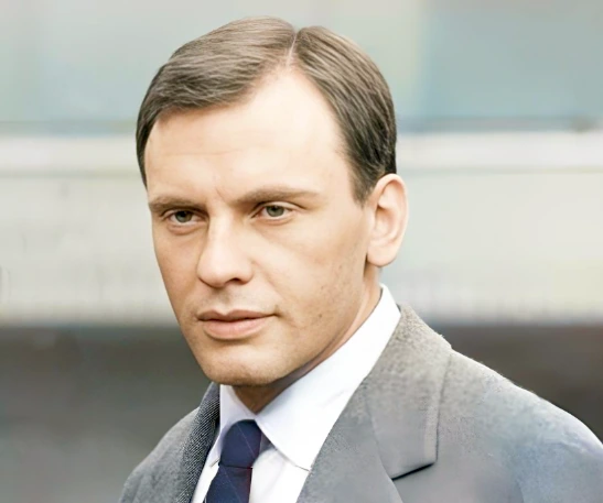 Jean-Louis Trintignant Net Worth: Estimate and Methodology